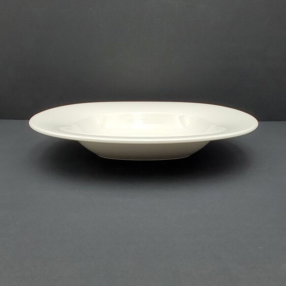 Villeroy & Boch Affinity Deep Plate White Porcelain 11.5" Oval Salad Pasta Bowl - Picture 2 of 6